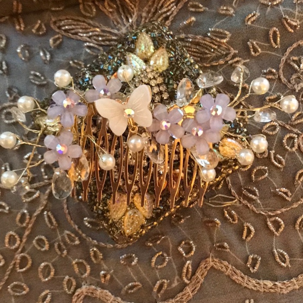 🦋15=Butterfly Collection hair combs (40% off)